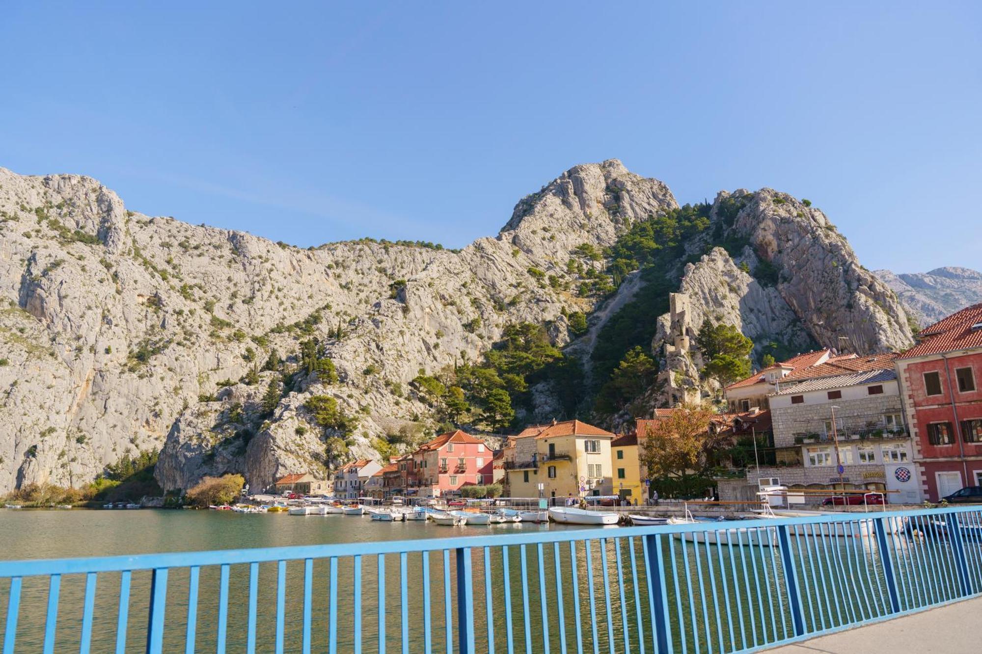 Sunny Apartment Omiš Екстериор снимка