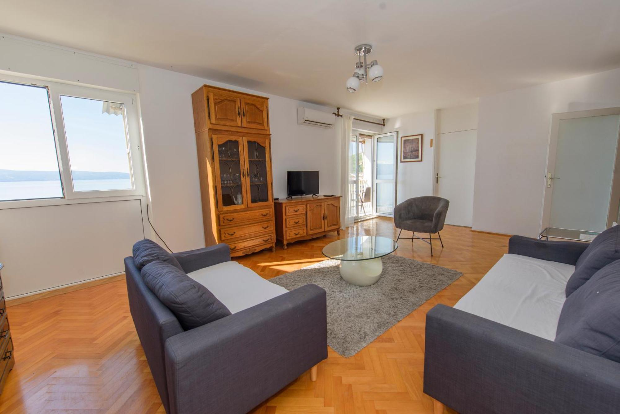 Sunny Apartment Omiš Екстериор снимка